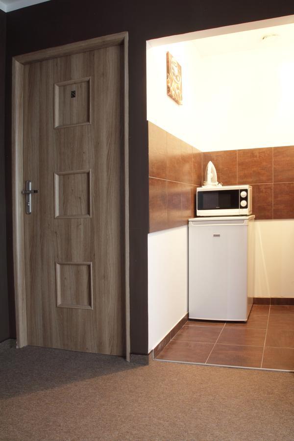 Rest- Z Lazienkami Homestay *